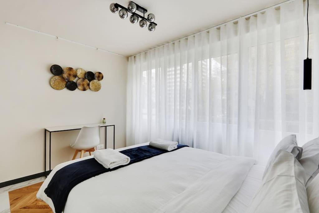 Appartement Cosy Pour 4 A La Villette - París Exterior foto