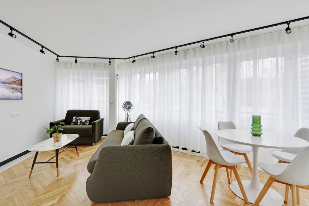 Appartement Cosy Pour 4 A La Villette - París Exterior foto